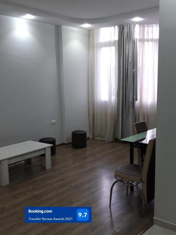 Mari Apartment Batumi Esterno foto