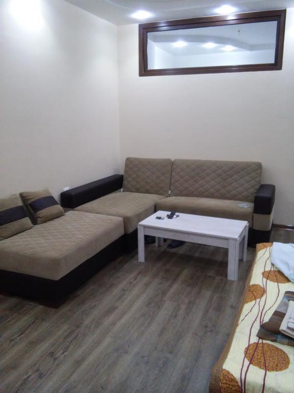 Mari Apartment Batumi Esterno foto