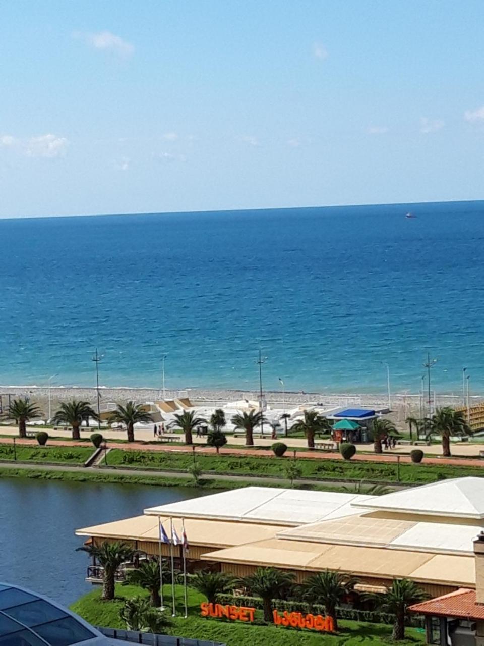 Mari Apartment Batumi Esterno foto