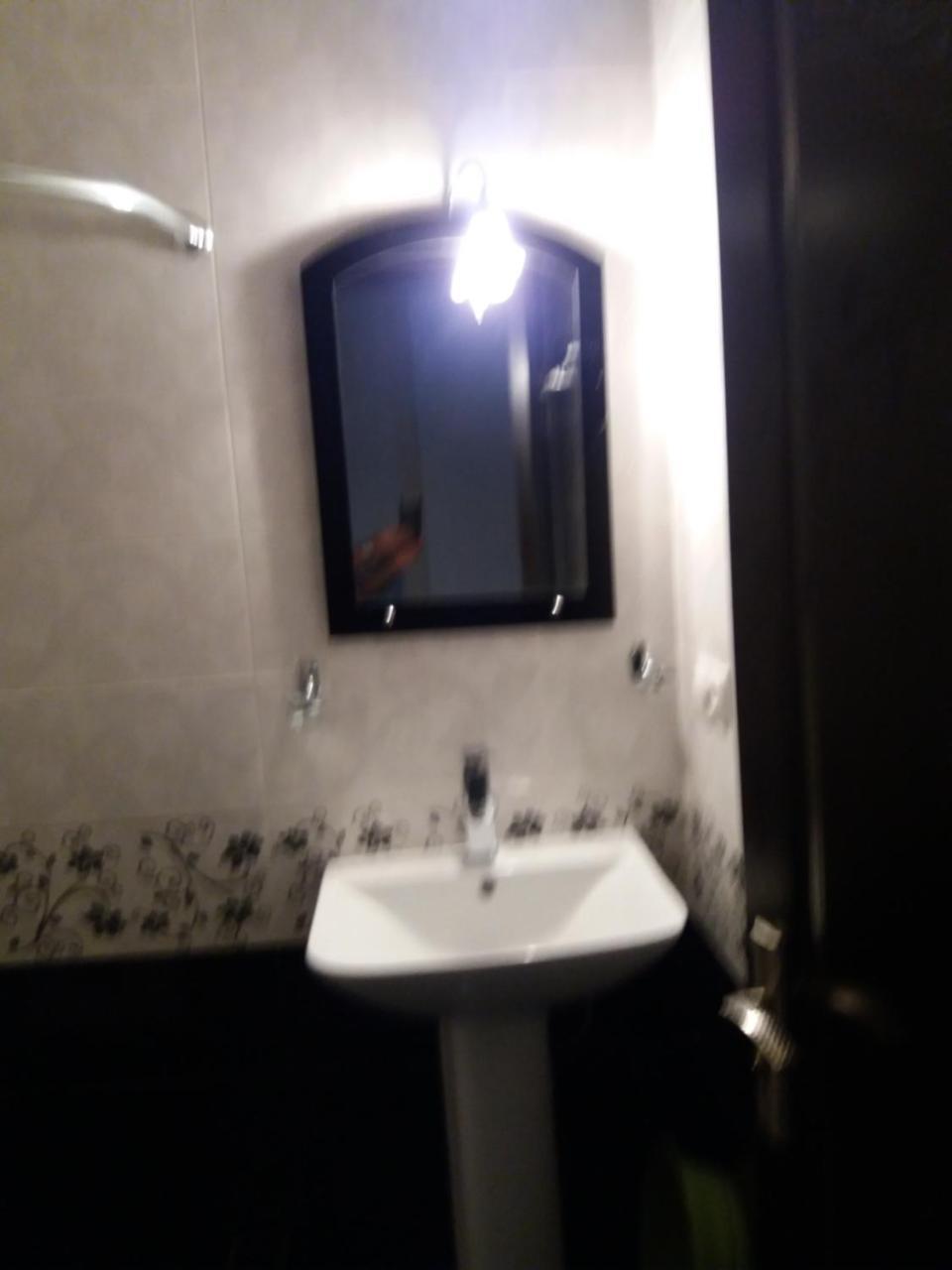 Mari Apartment Batumi Esterno foto