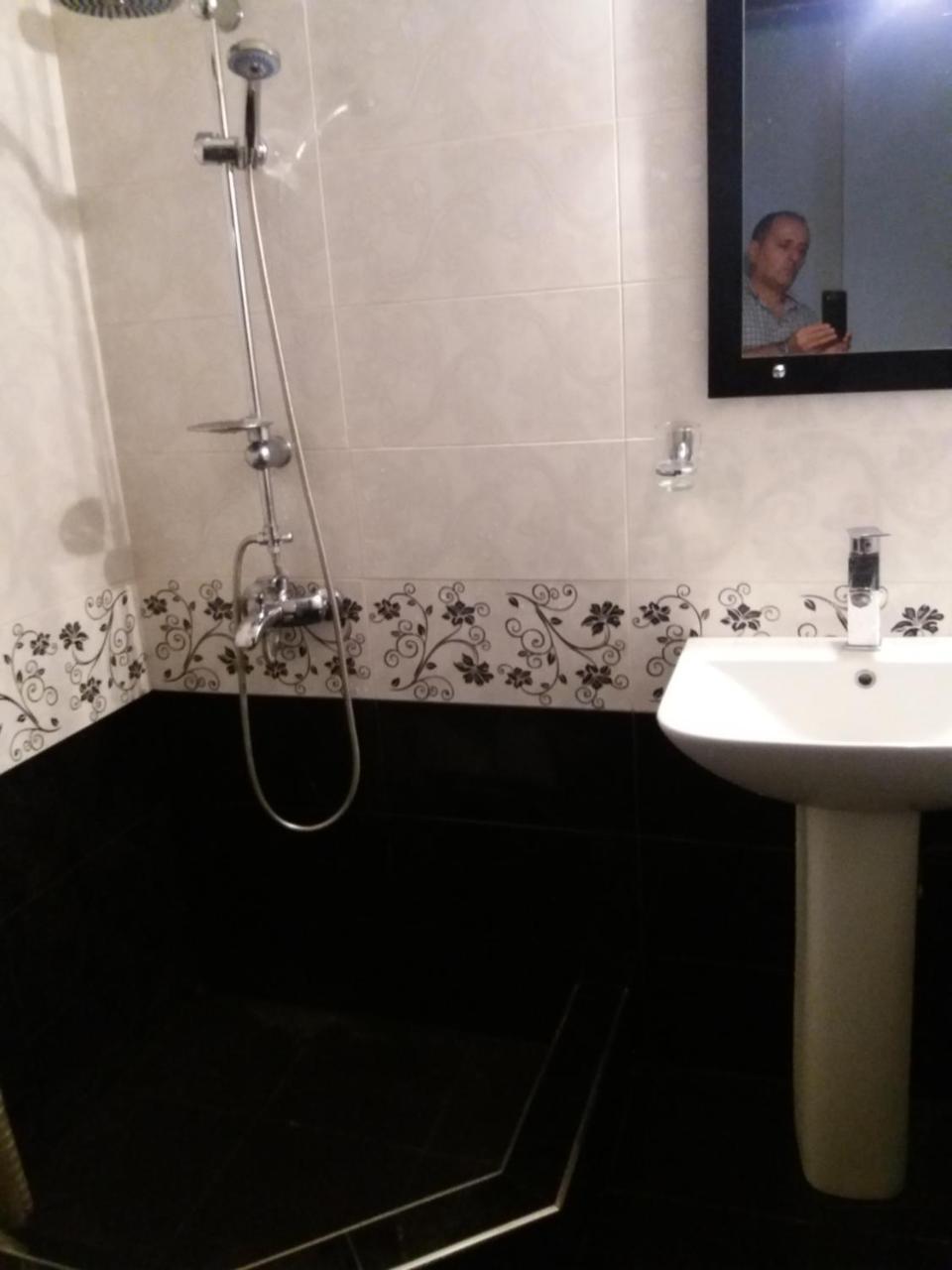 Mari Apartment Batumi Esterno foto