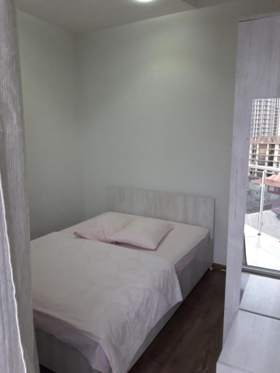 Mari Apartment Batumi Esterno foto
